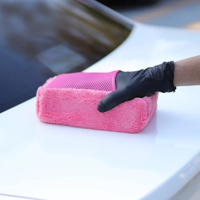 Universal Car Microfiber Cleaning Dusting Water Magnetic sponge With Premium Quality 1 Pc